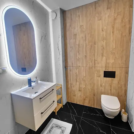 Apartament Z Balkonem Na Letniej Kłodzko
