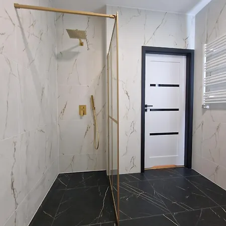 Apartament Z Balkonem Na Letniej Apartman