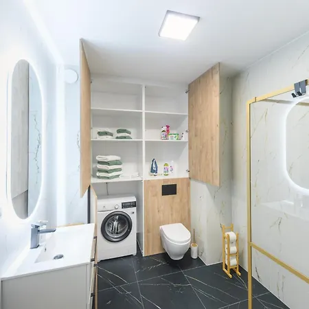 Apartament Z Balkonem Na Letniej *